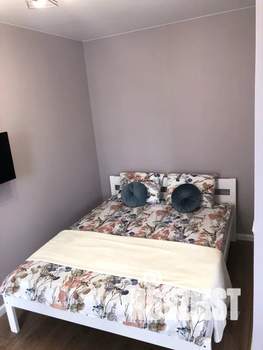 Студия квартира, посуточно, 30м2, 3/19 этаж