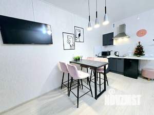 1-к квартира, посуточно, 37м2, 2/8 этаж