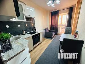 1-к квартира, посуточно, 50м2, 9/25 этаж