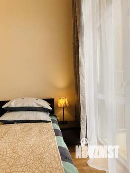 1-к квартира, посуточно, 35м2, 1/25 этаж