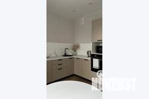 1-к квартира, посуточно, 38м2, 9/25 этаж