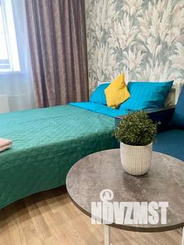 Студия квартира, посуточно, 25м2, 3/17 этаж