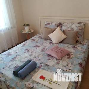 Студия квартира, посуточно, 30м2, 9/25 этаж