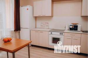 1-к квартира, посуточно, 42м2, 18/25 этаж