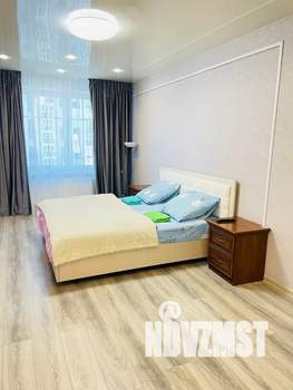 1-к квартира, посуточно, 45м2, 3/25 этаж