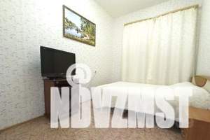 1-к квартира, посуточно, 33м2, 1/25 этаж