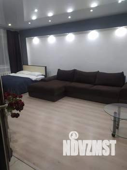 1-к квартира, посуточно, 38м2, 5/5 этаж