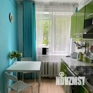 1-к квартира, посуточно, 40м2, 1/4 этаж