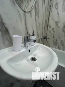 1-к квартира, посуточно, 62м2, 4/25 этаж