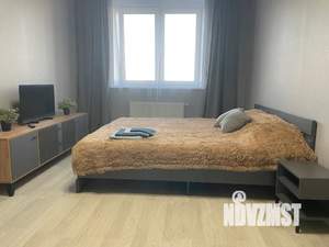 1-к квартира, посуточно, 37м2, 8/10 этаж