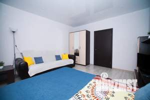 1-к квартира, посуточно, 43м2, 1/1 этаж