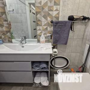 1-к квартира, посуточно, 40м2, 3/25 этаж