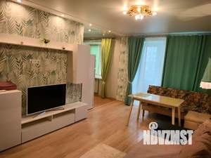 Студия квартира, посуточно, 45м2, 2/5 этаж