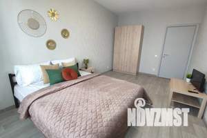 2-к квартира, посуточно, 43м2, 8/25 этаж