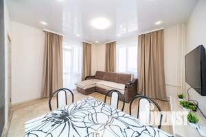 1-к квартира, посуточно, 55м2, 1/1 этаж