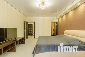 1-к квартира, посуточно, 54м2, 1/1 этаж