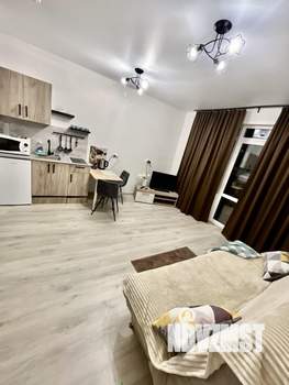 Студия квартира, посуточно, 32м2, 2/9 этаж