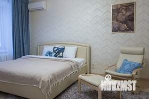 1-к квартира, посуточно, 43м2, 7/9 этаж