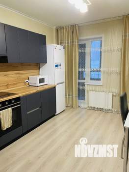 1-к квартира, посуточно, 44м2, 1/25 этаж