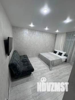 1-к квартира, посуточно, 40м2, 22/23 этаж