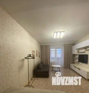 1-к квартира, посуточно, 43м2, 1/1 этаж