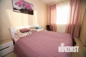 1-к квартира, посуточно, 48м2, 1/1 этаж