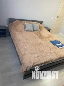 1-к квартира, посуточно, 37м2, 8/10 этаж