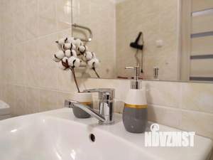 1-к квартира, посуточно, 42м2, 1/1 этаж
