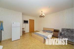 1-к квартира, посуточно, 31м2, 7/25 этаж