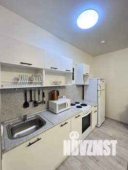 1-к квартира, посуточно, 45м2, 21/25 этаж