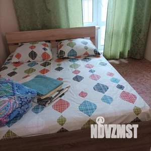 1-к квартира, посуточно, 37м2, 7/25 этаж