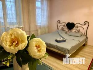 Студия квартира, посуточно, 33м2, 3/6 этаж