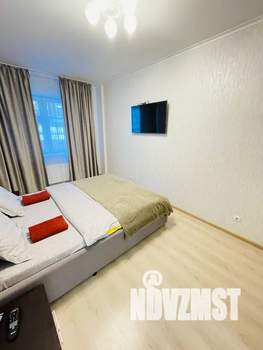 1-к квартира, посуточно, 41м2, 1/25 этаж