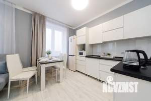 2-к квартира, посуточно, 70м2, 9/25 этаж