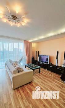 1-к квартира, посуточно, 58м2, 1/1 этаж