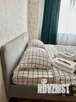 1-к квартира, посуточно, 35м2, 8/25 этаж