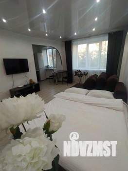 1-к квартира, посуточно, 34м2, 1/1 этаж