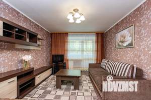 1-к квартира, посуточно, 40м2, 4/10 этаж