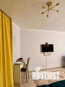 Студия квартира, посуточно, 32м2, 1/20 этаж