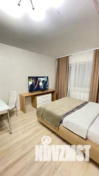 Студия квартира, посуточно, 32м2, 2/24 этаж