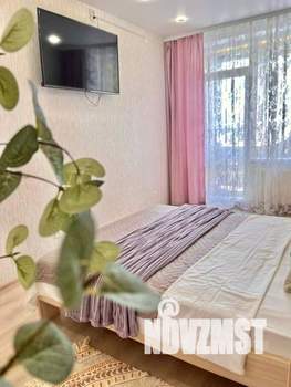 1-к квартира, посуточно, 43м2, 1/1 этаж