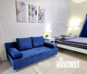 Студия квартира, посуточно, 37м2, 2/17 этаж