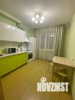 1-к квартира, посуточно, 42м2, 6/10 этаж