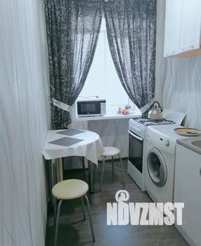 1-к квартира, посуточно, 30м2, 3/5 этаж