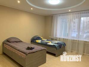 4-к квартира, посуточно, 81м2, 1/16 этаж