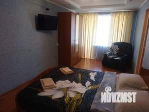 1-к квартира, посуточно, 30м2, 5/5 этаж