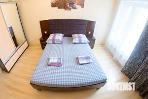 2-к квартира, посуточно, 53м2, 2/25 этаж