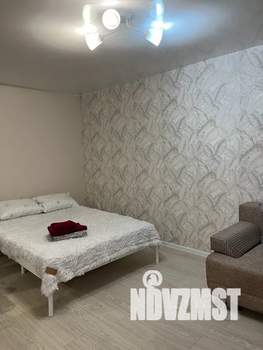 Студия квартира, посуточно, 30м2, 2/5 этаж