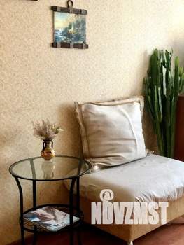 1-к квартира, посуточно, 32м2, 3/5 этаж