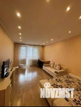 1-к квартира, посуточно, 35м2, 2/10 этаж